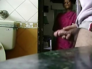 Maid Bathroom - Free Teen Bath Porn Videos â€“ Young Sex Movies
